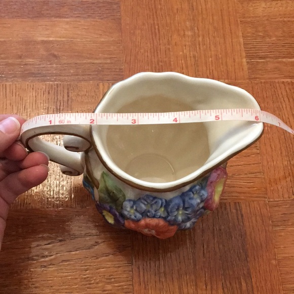 🥨TRADED🥨 Vintage Ceramic Pitcher💐Cottagecore Decor💐 - Picture 10 of 11
